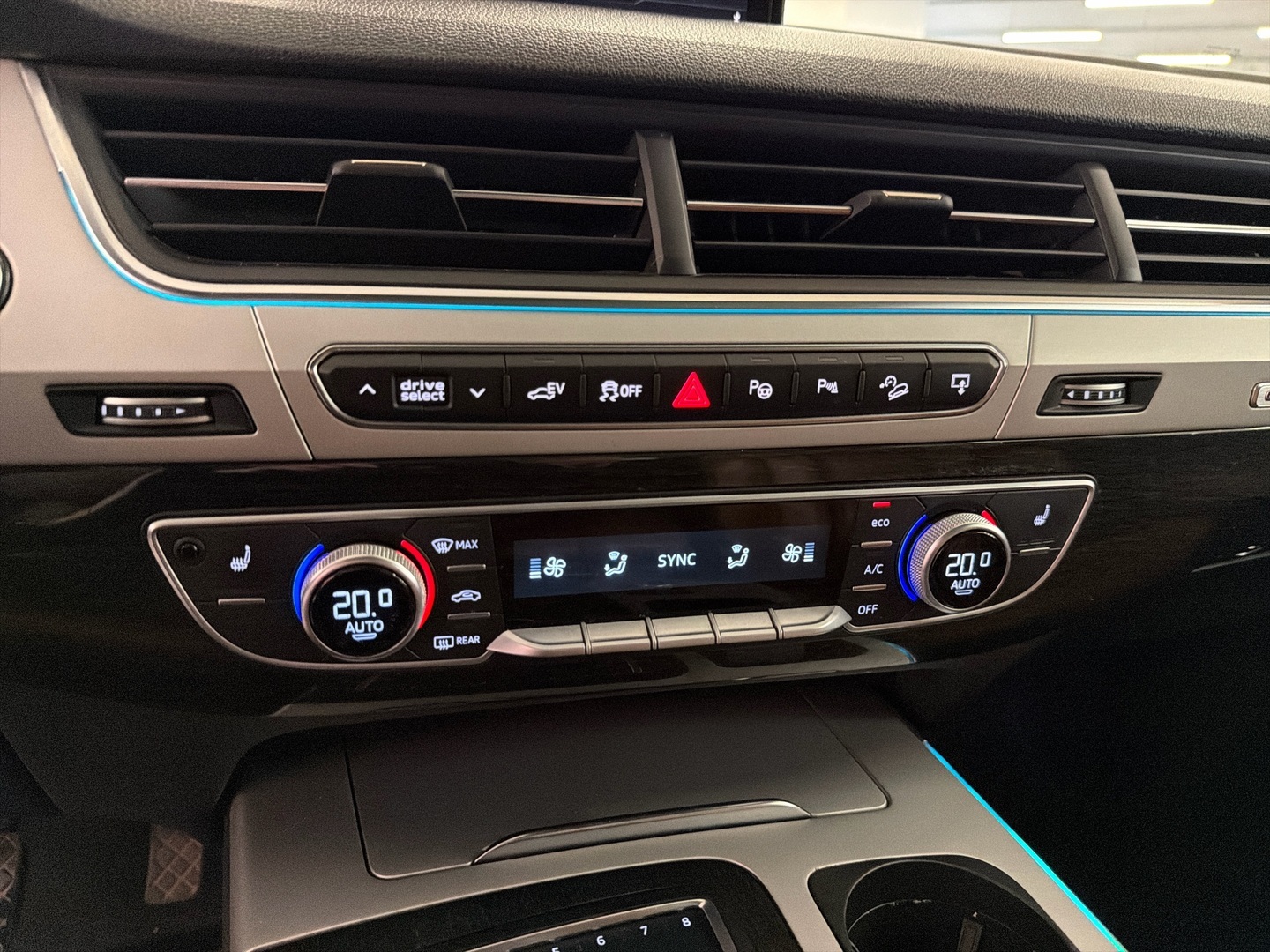 AUDI Q7 2017