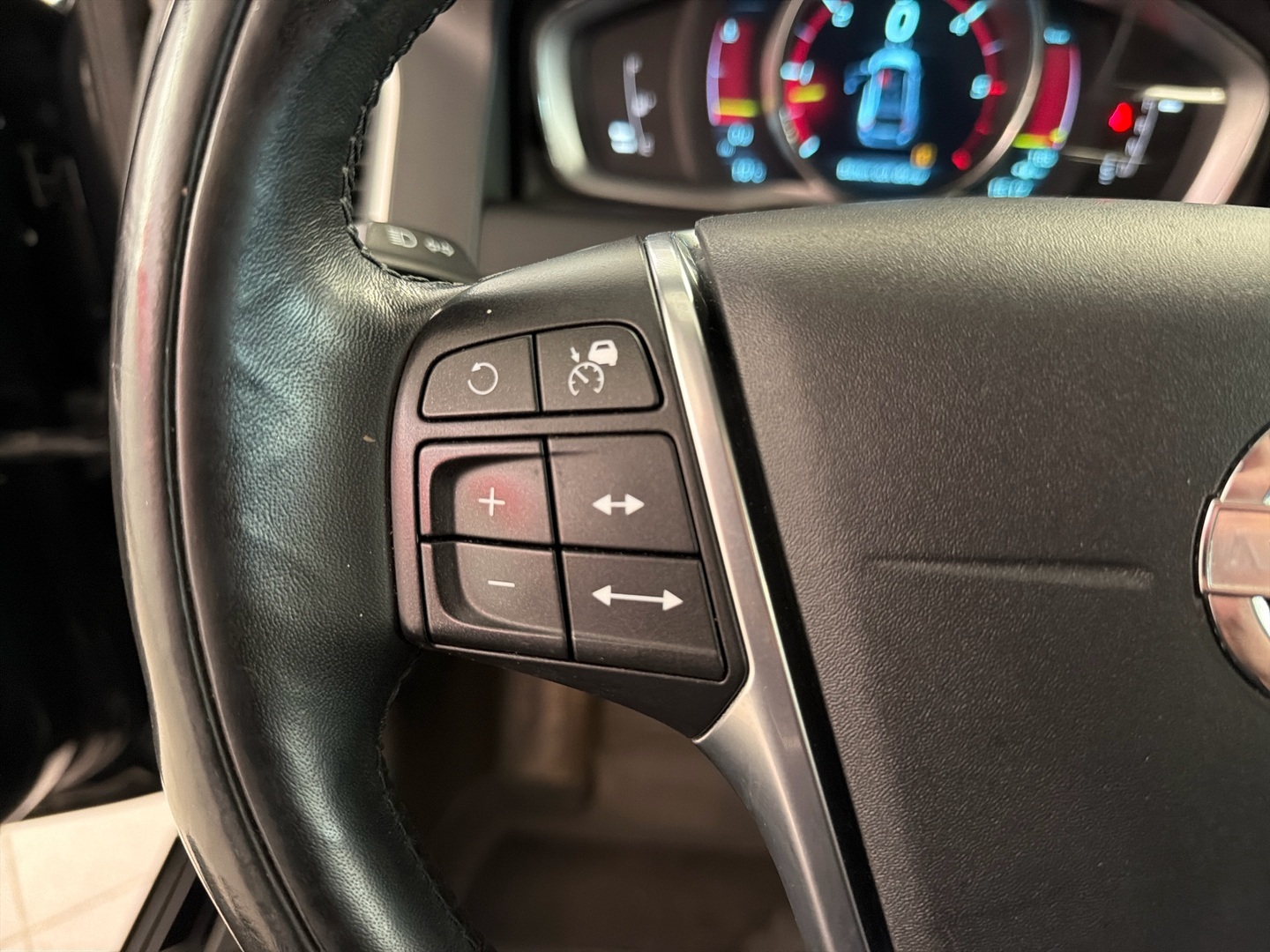 VOLVO XC60 2014
