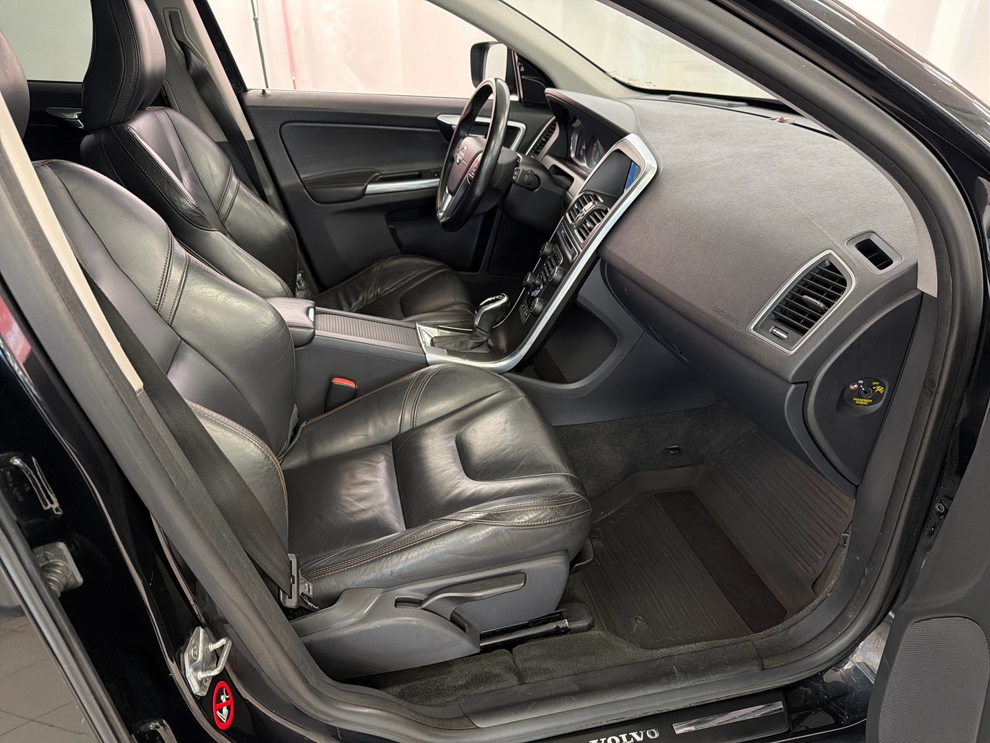 VOLVO XC60 2014