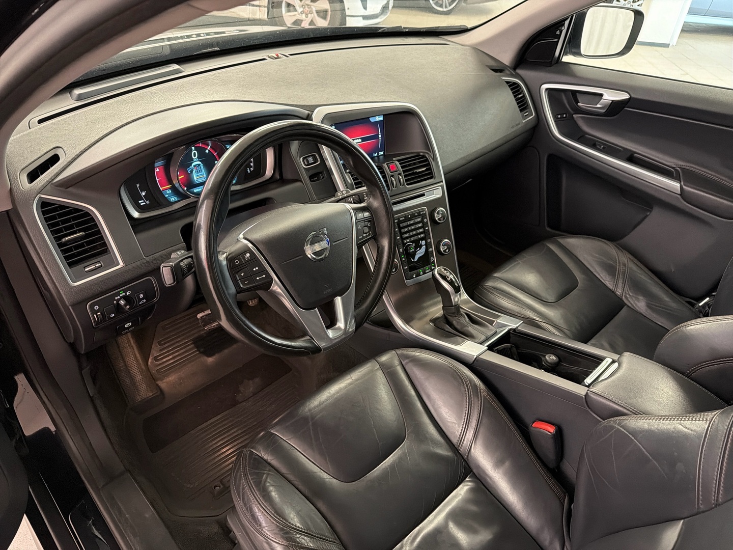 VOLVO XC60 2014