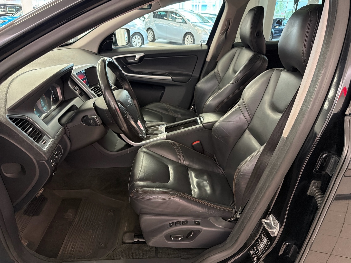 VOLVO XC60 2014