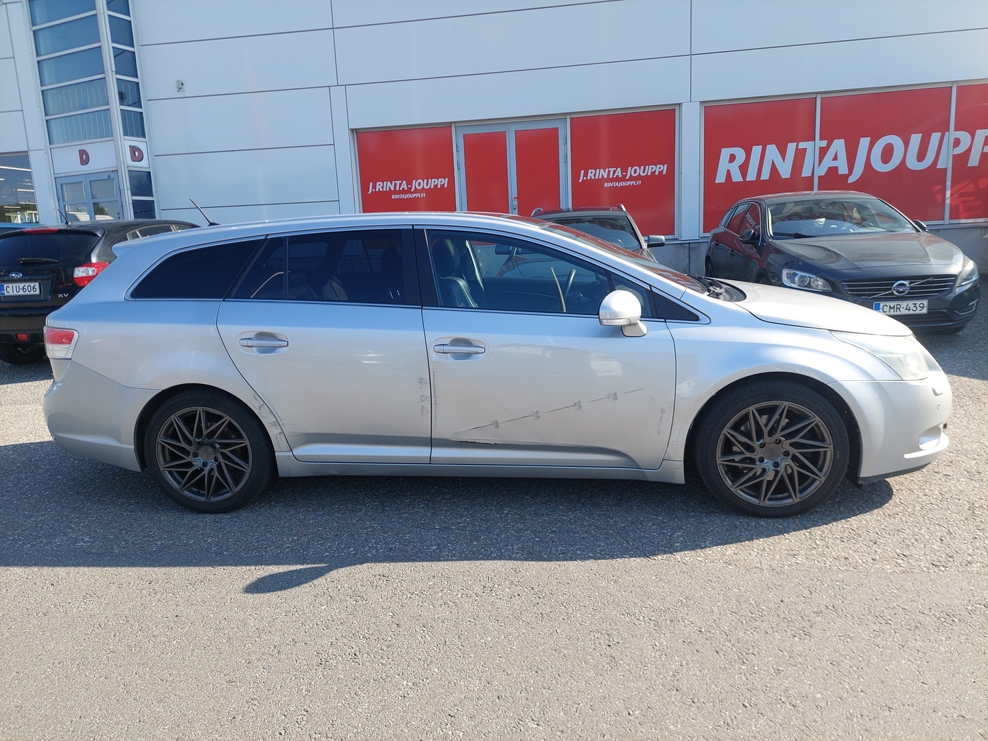 TOYOTA Avensis 2010