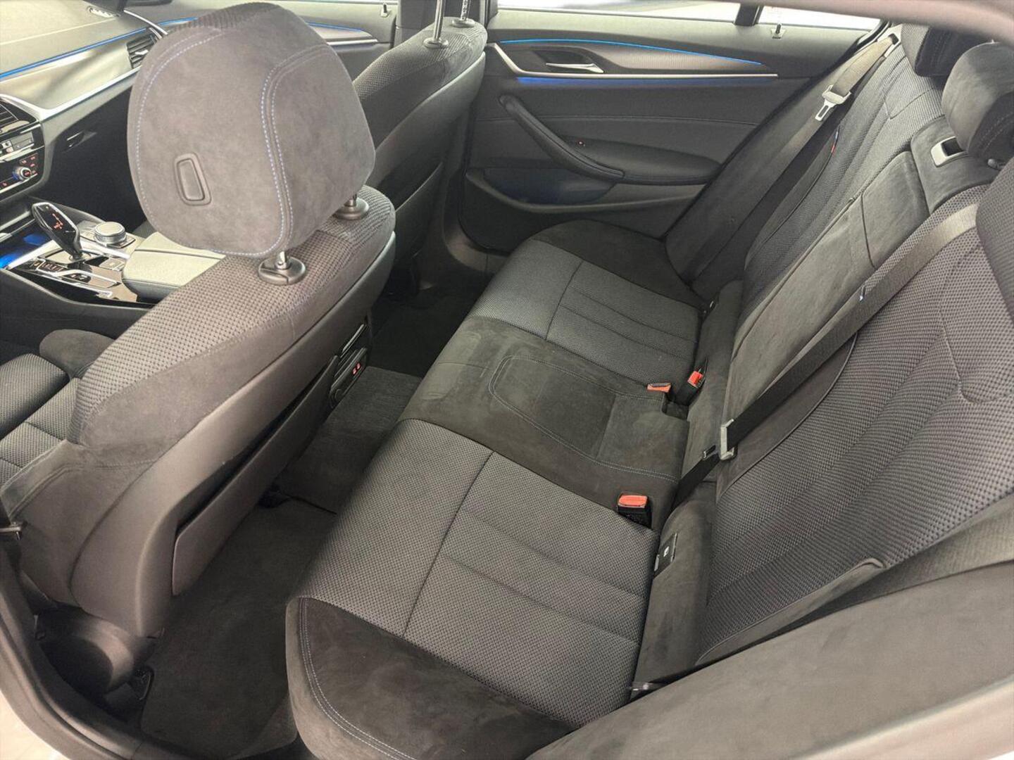 BMW 530 2021