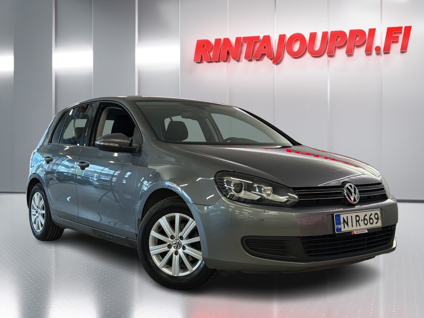 VOLKSWAGEN Golf 2012