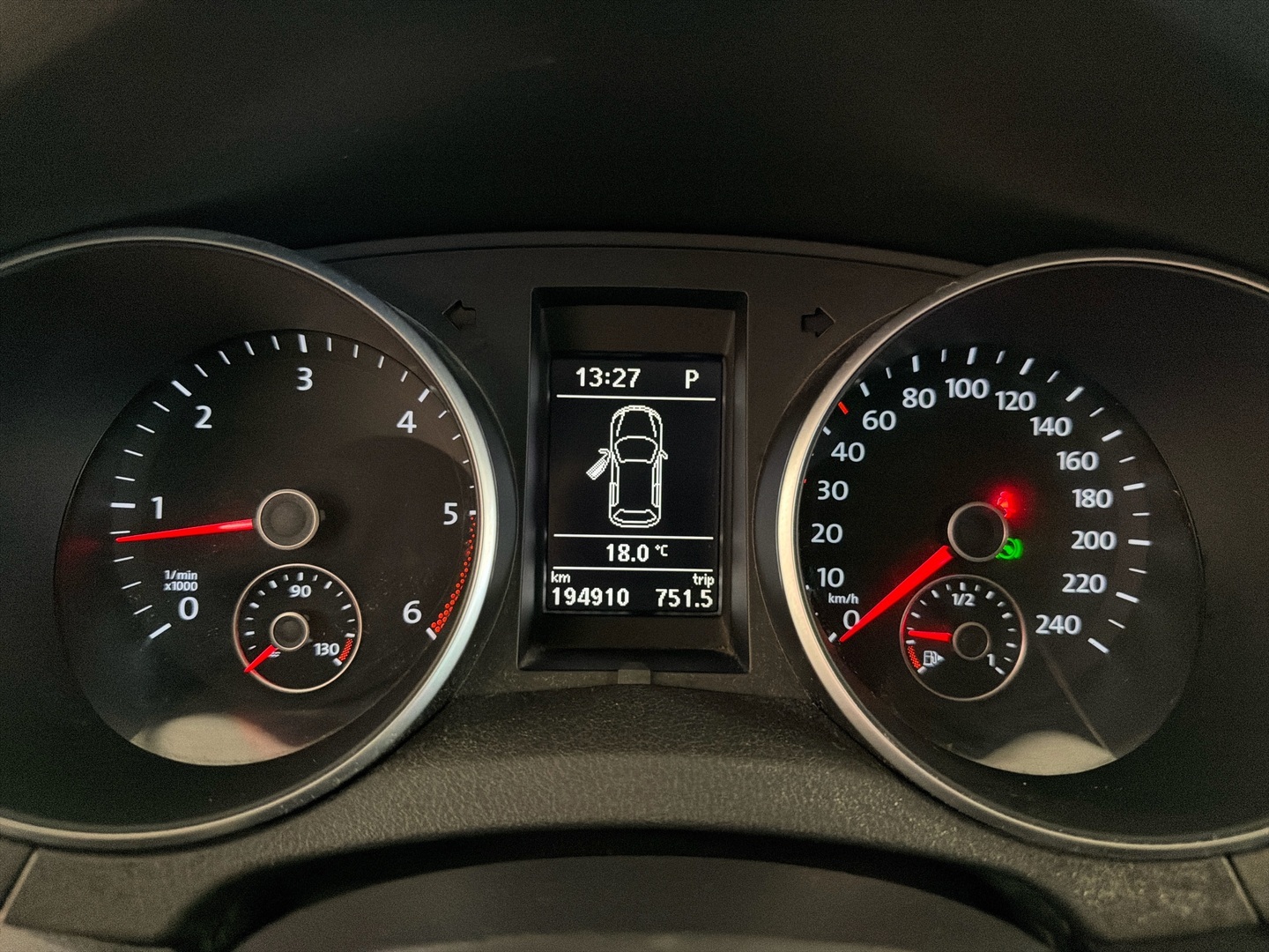VOLKSWAGEN Golf 2012