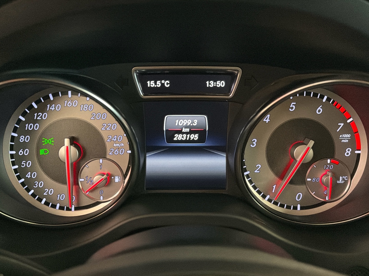 MERCEDES-BENZ CLA 2015