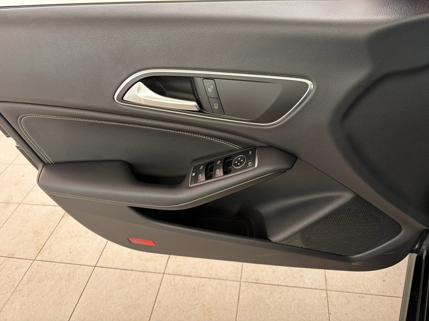 MERCEDES-BENZ CLA 2015