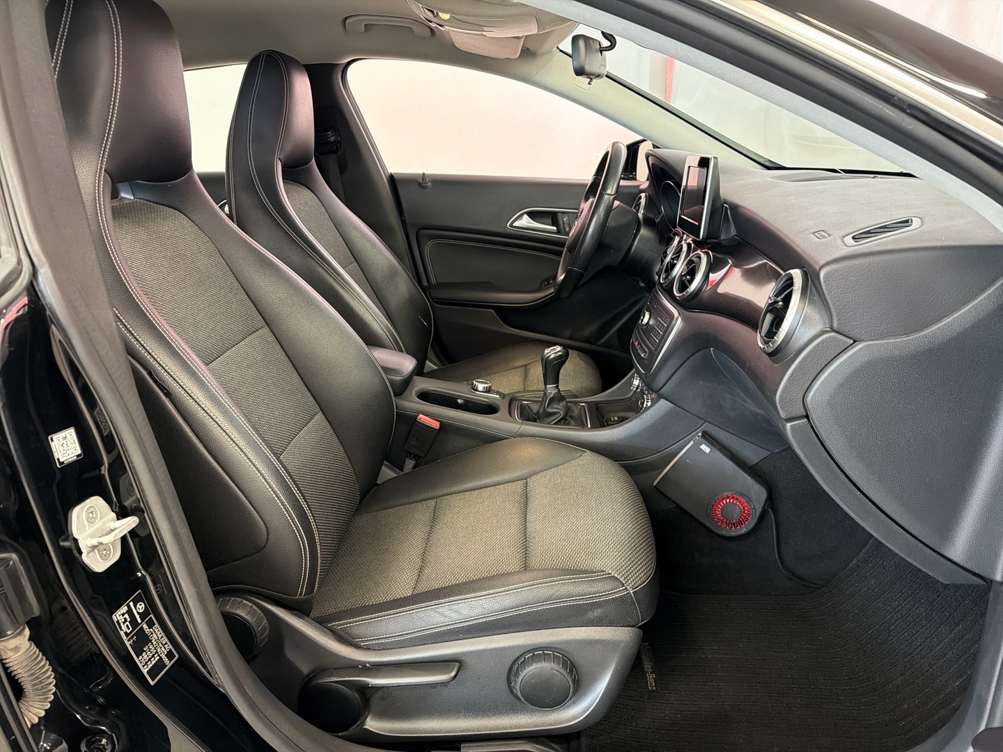 MERCEDES-BENZ CLA 2015