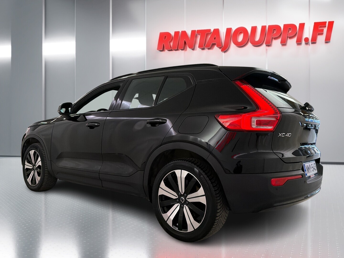 VOLVO XC40 2023