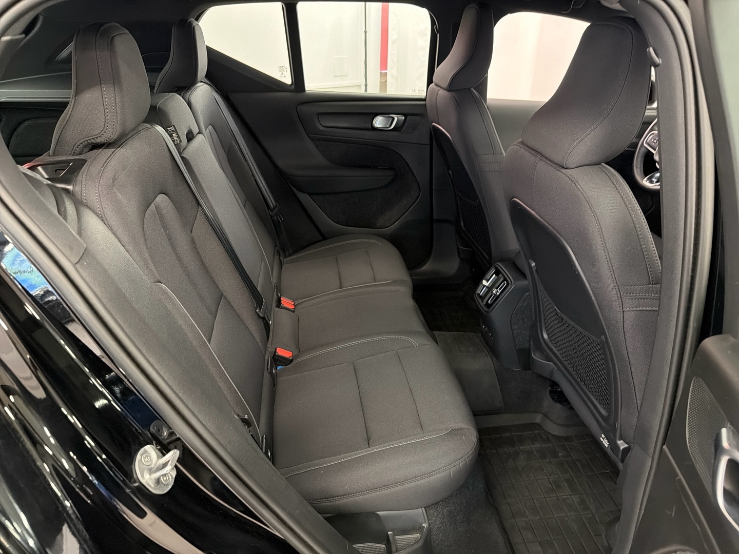 VOLVO XC40 2023