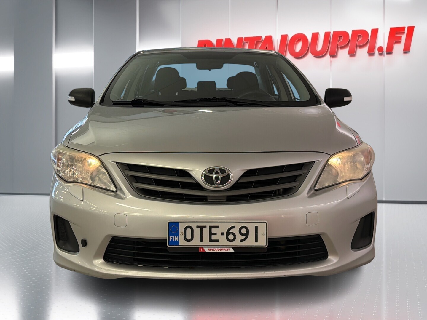 TOYOTA Corolla 2012