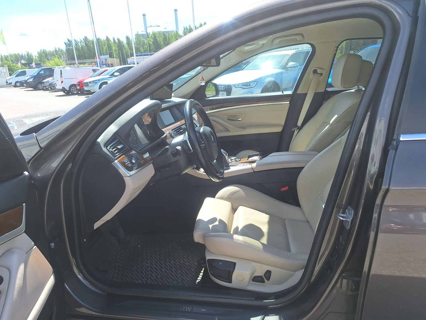 BMW 520 2013