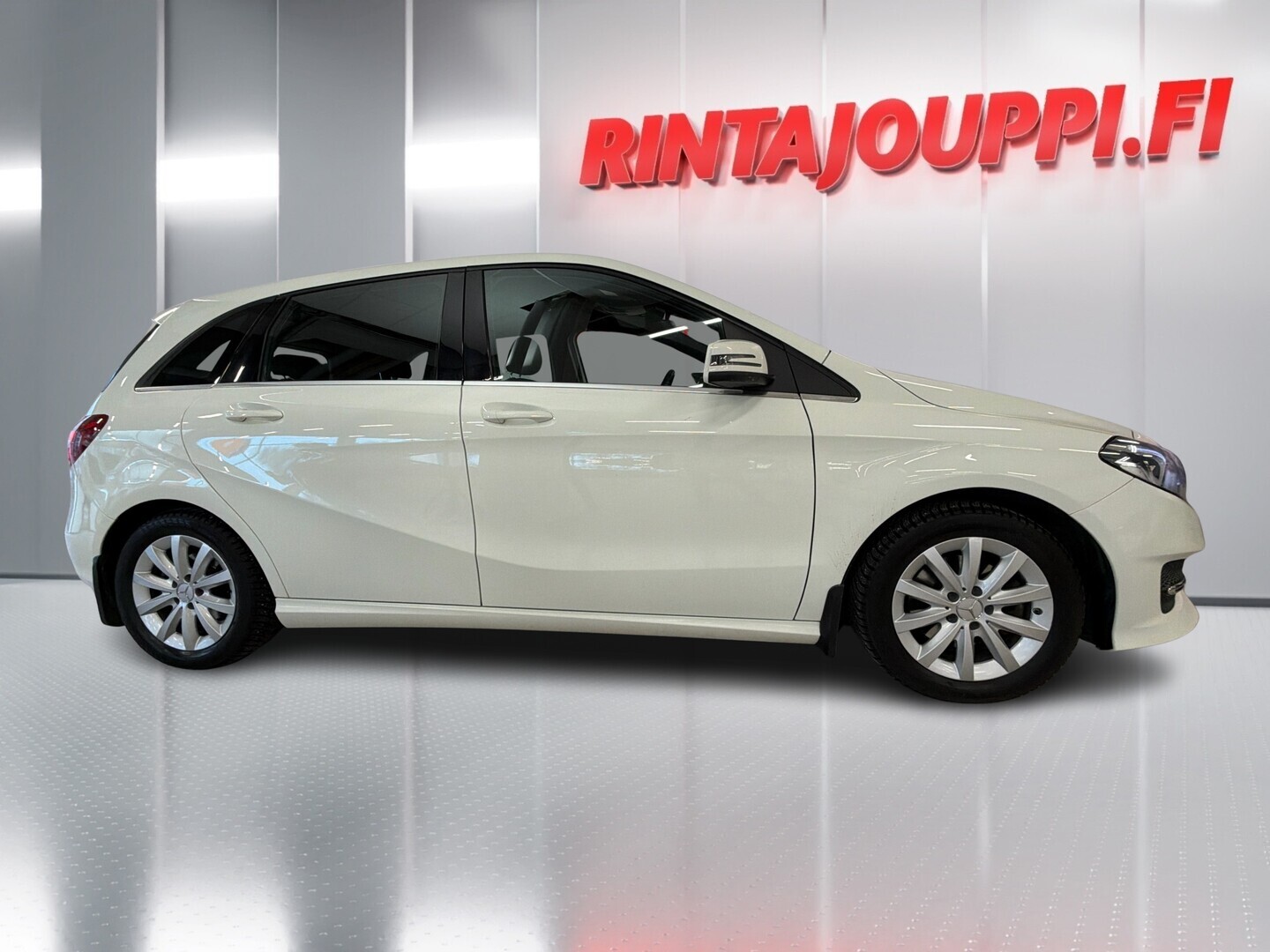 MERCEDES-BENZ B 2015