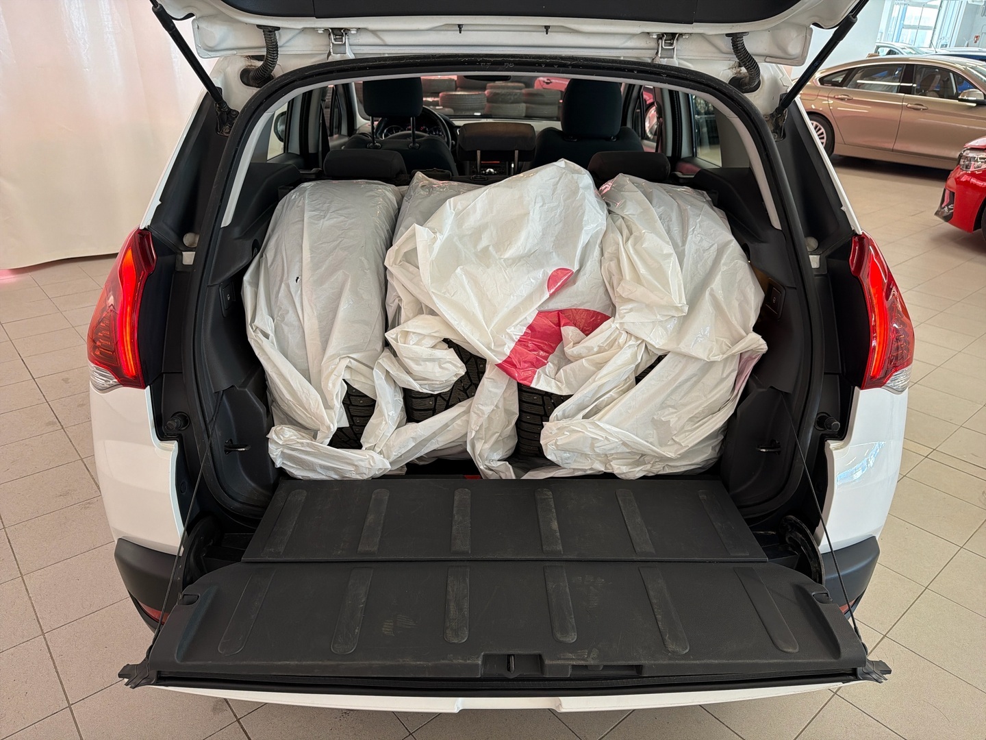 PEUGEOT 3008 2015