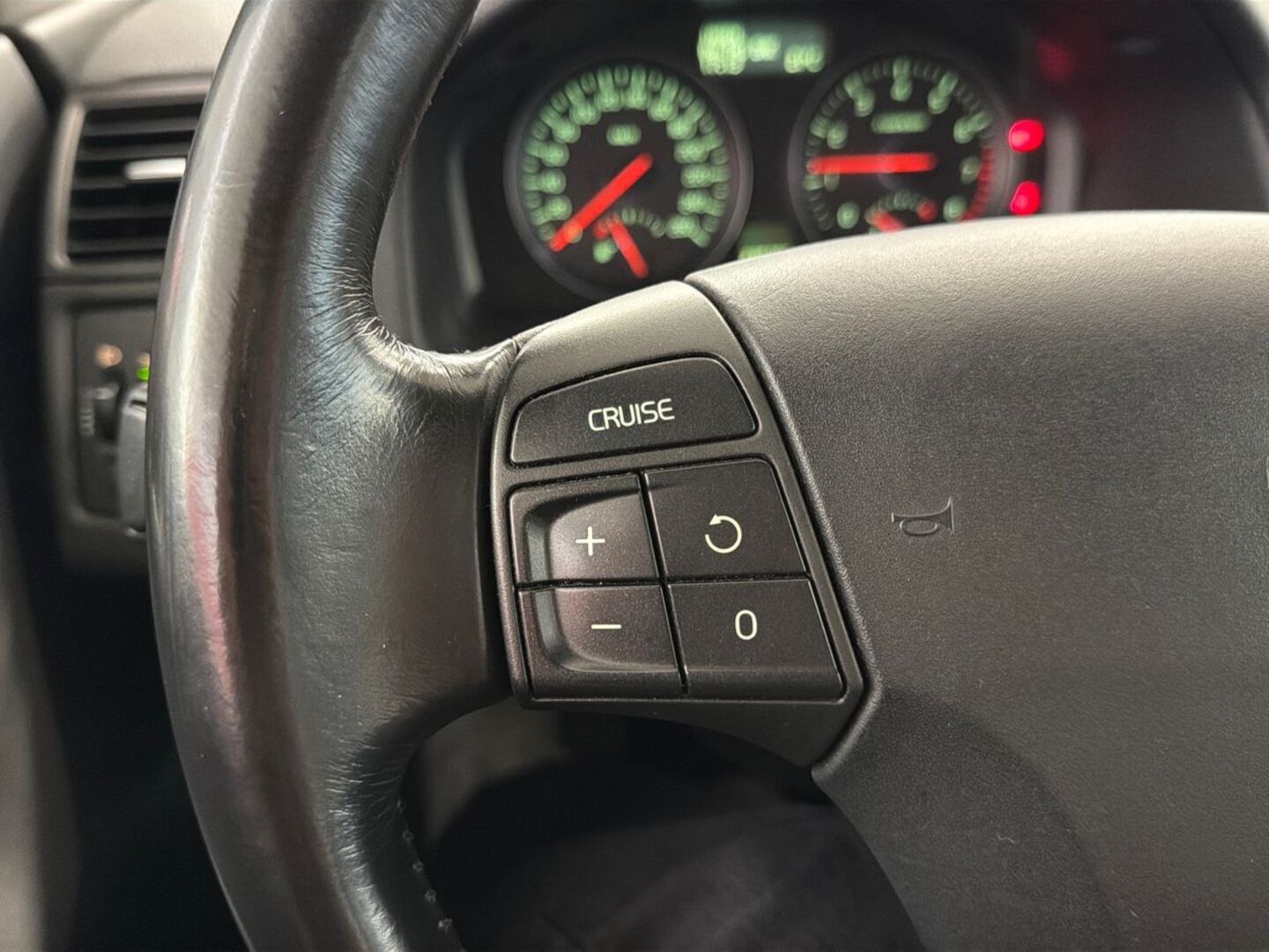 VOLVO V50 2008