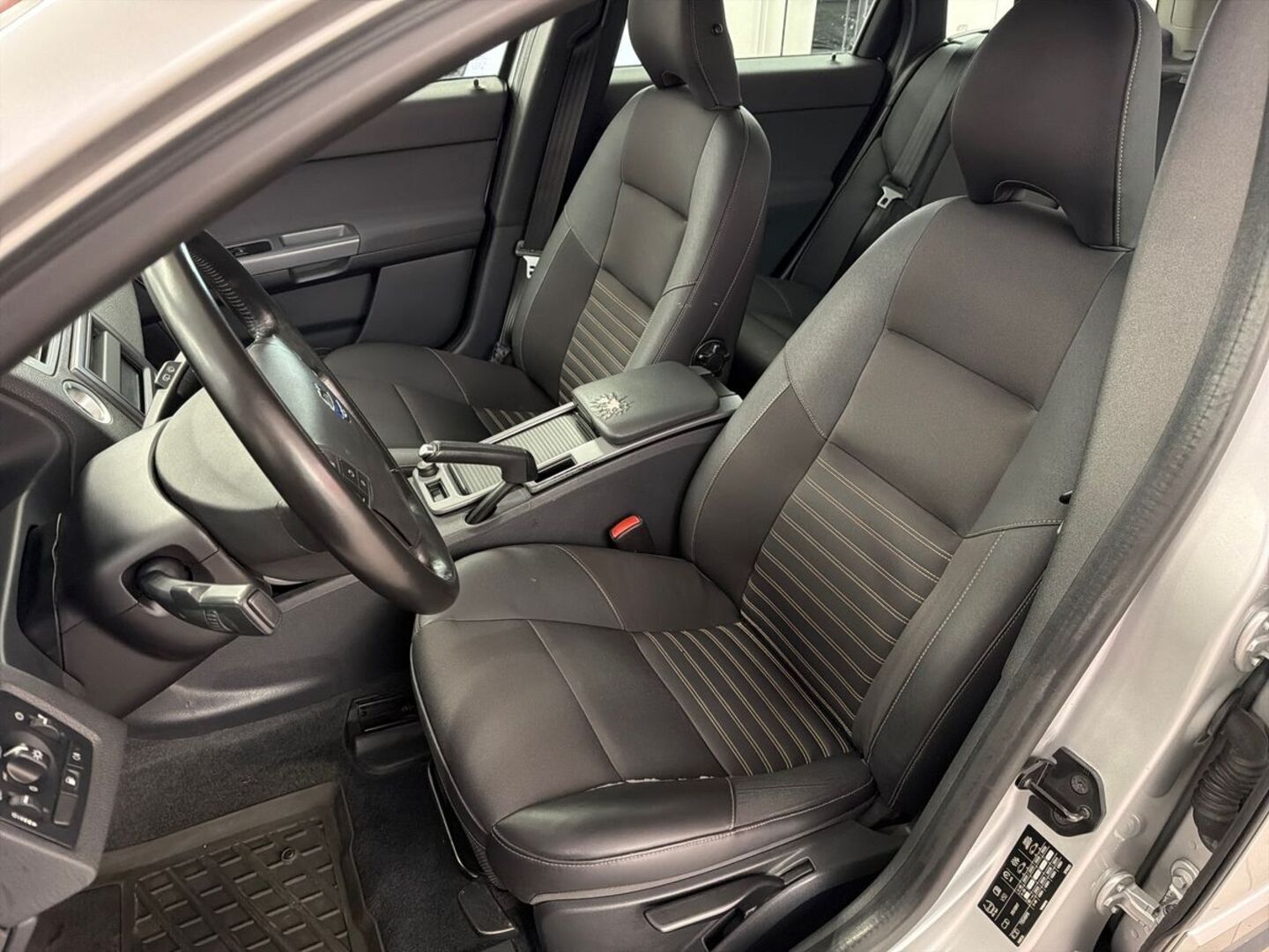 VOLVO V50 2008