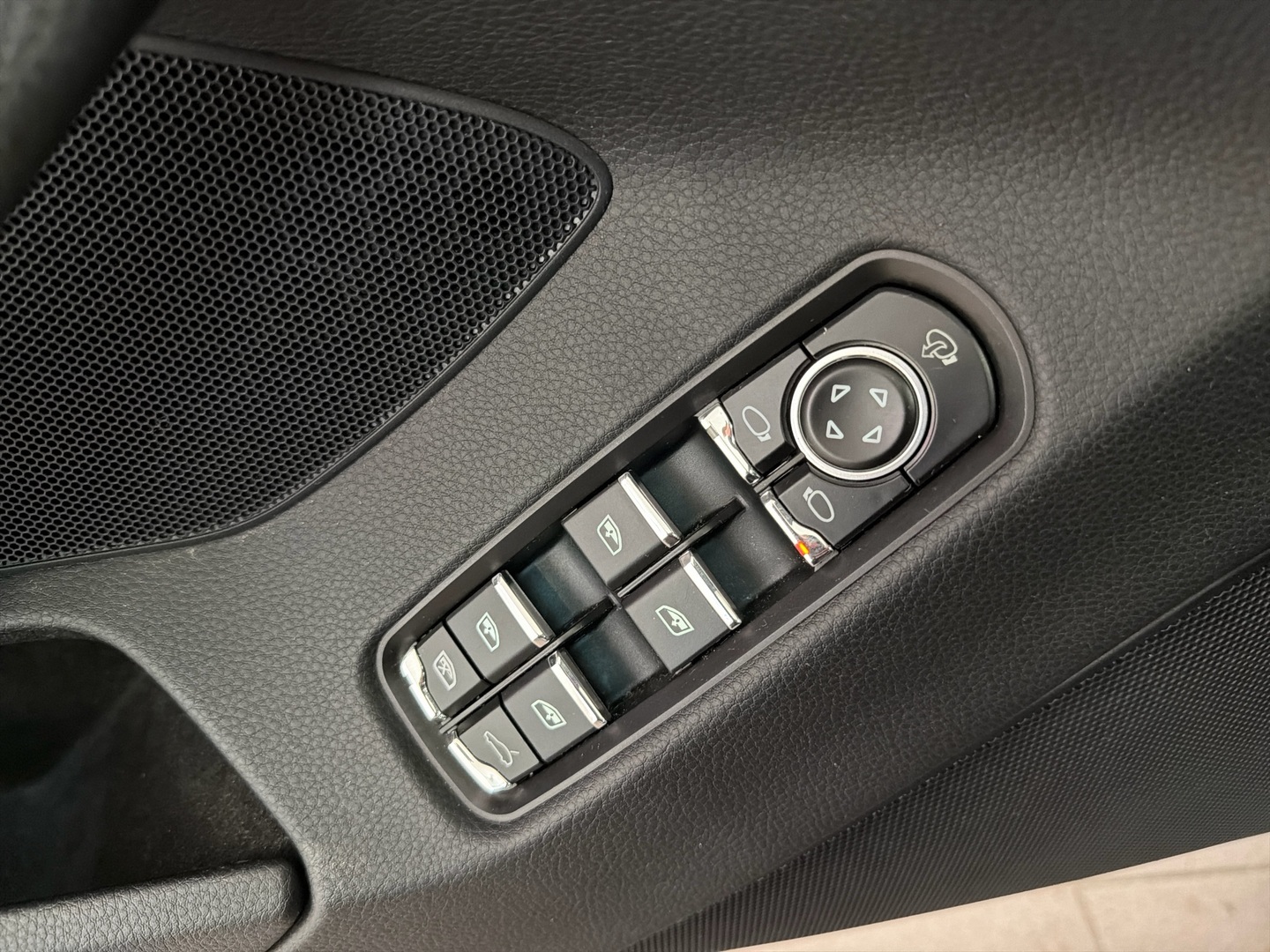 PORSCHE Panamera 2014