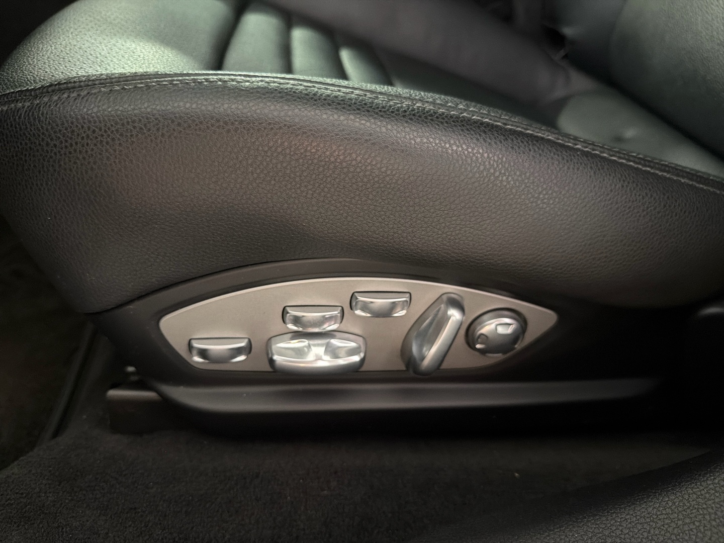 PORSCHE Panamera 2014