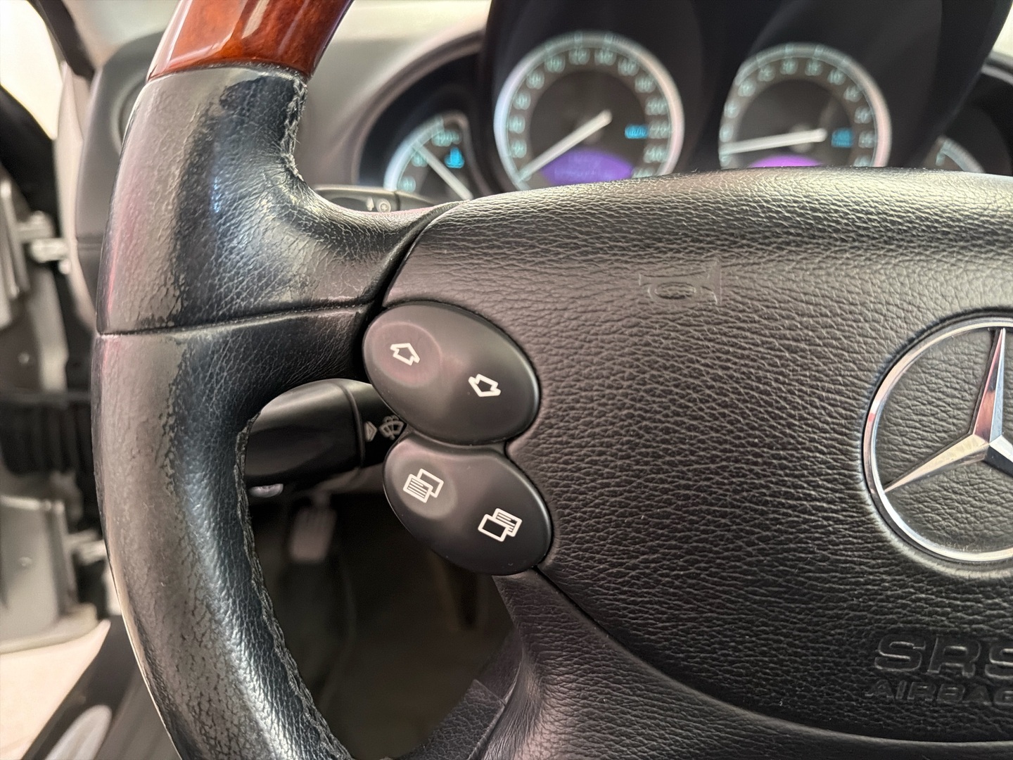 MERCEDES-BENZ SL 2002