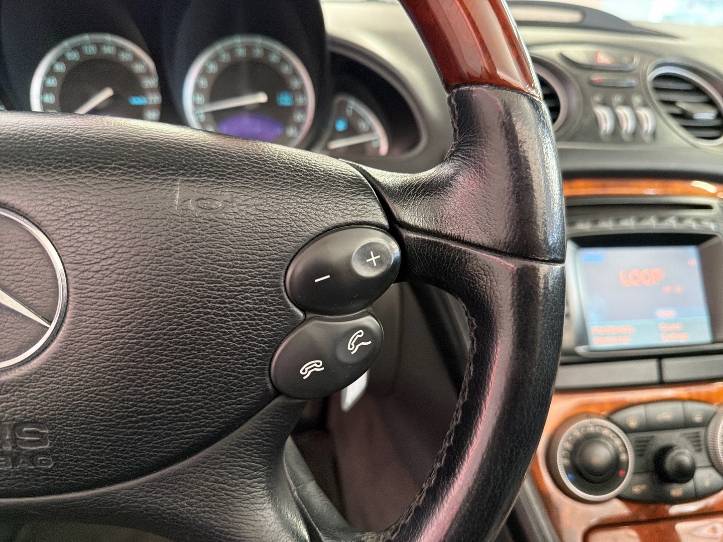 MERCEDES-BENZ SL 2002