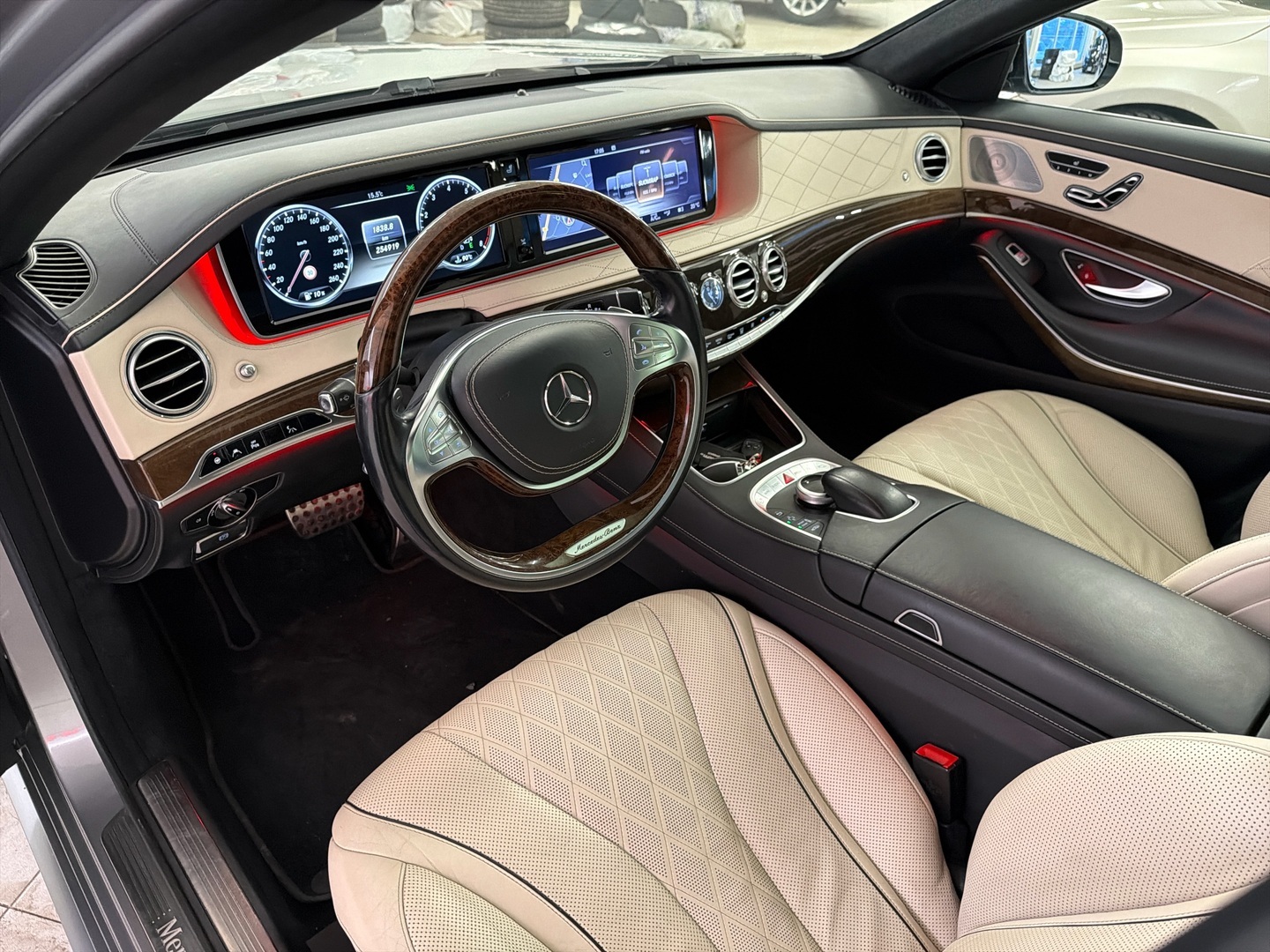 MERCEDES-BENZ S 2014