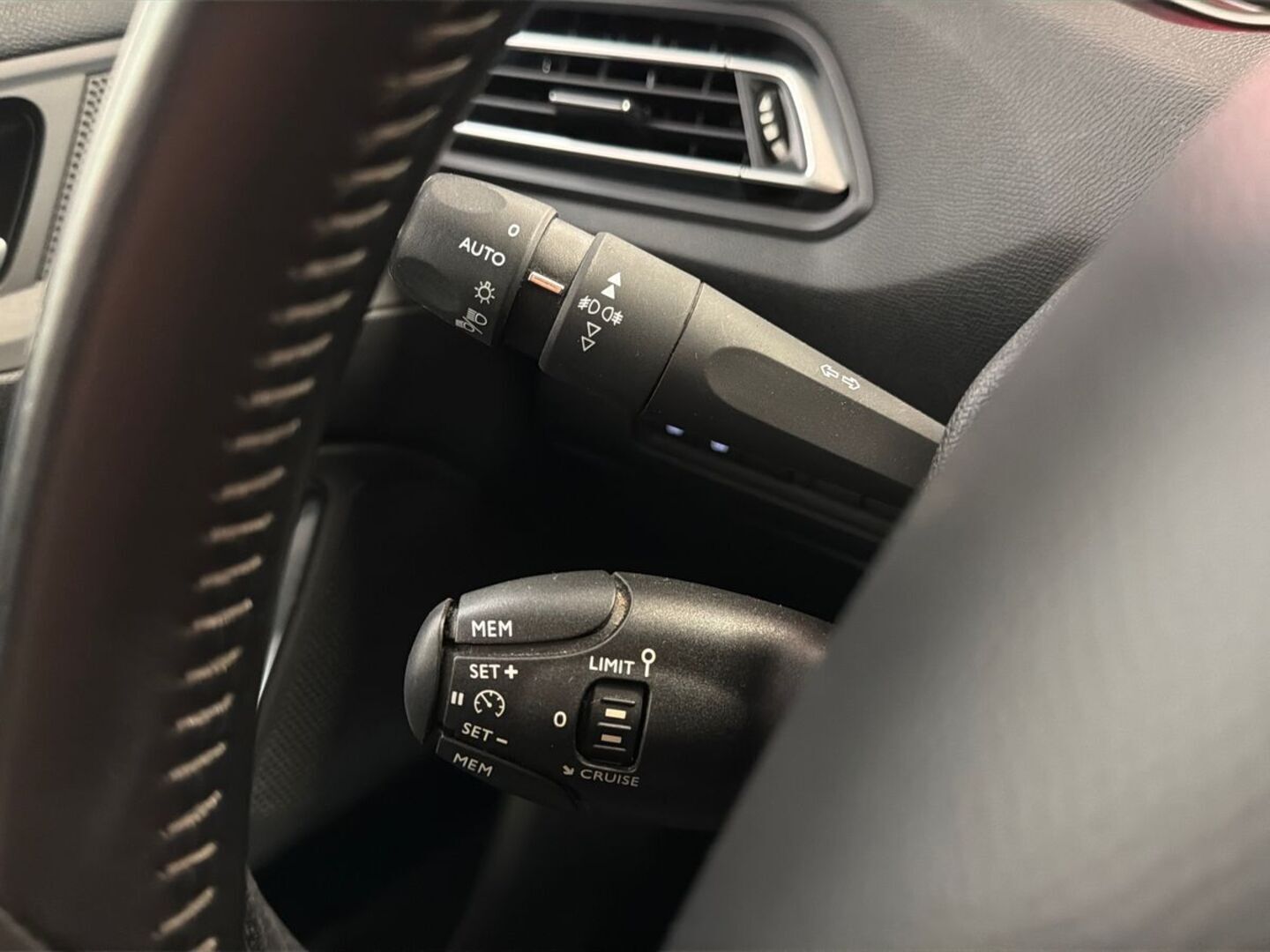 PEUGEOT 308 21