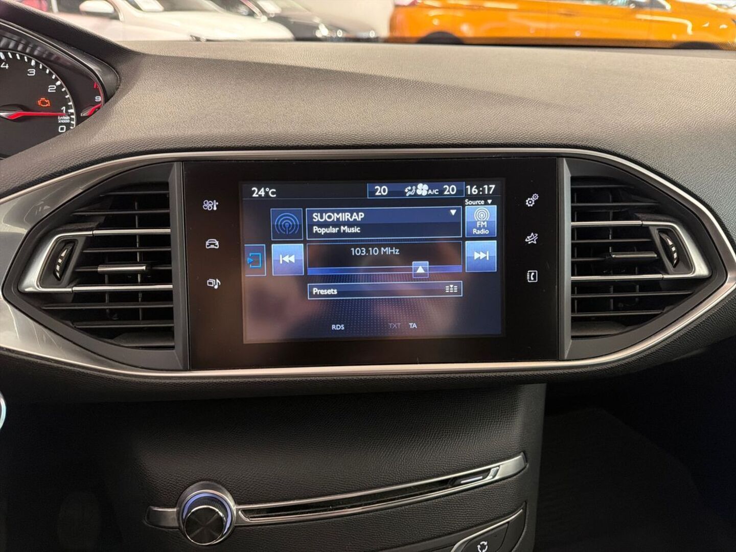 PEUGEOT 308 24