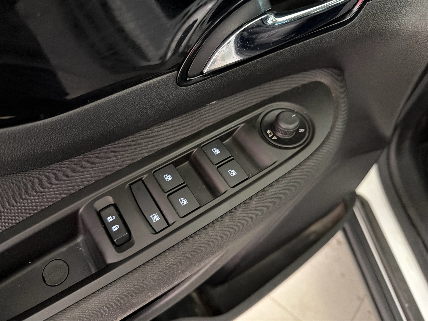 OPEL Mokka 2017