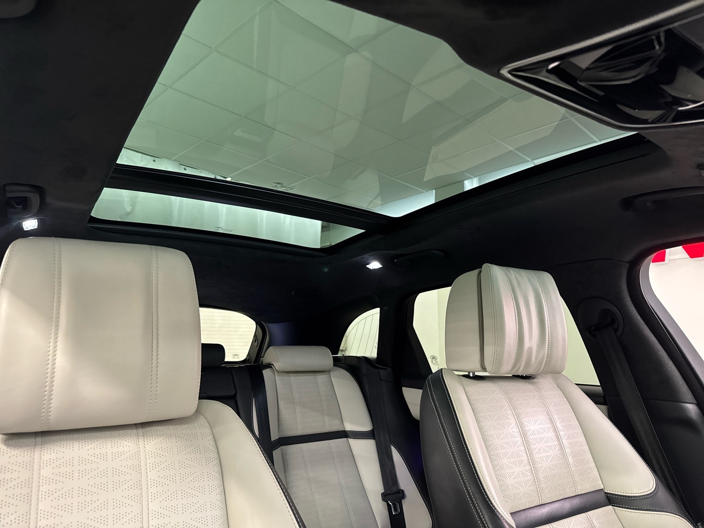 LAND ROVER Range Rover Velar 2017