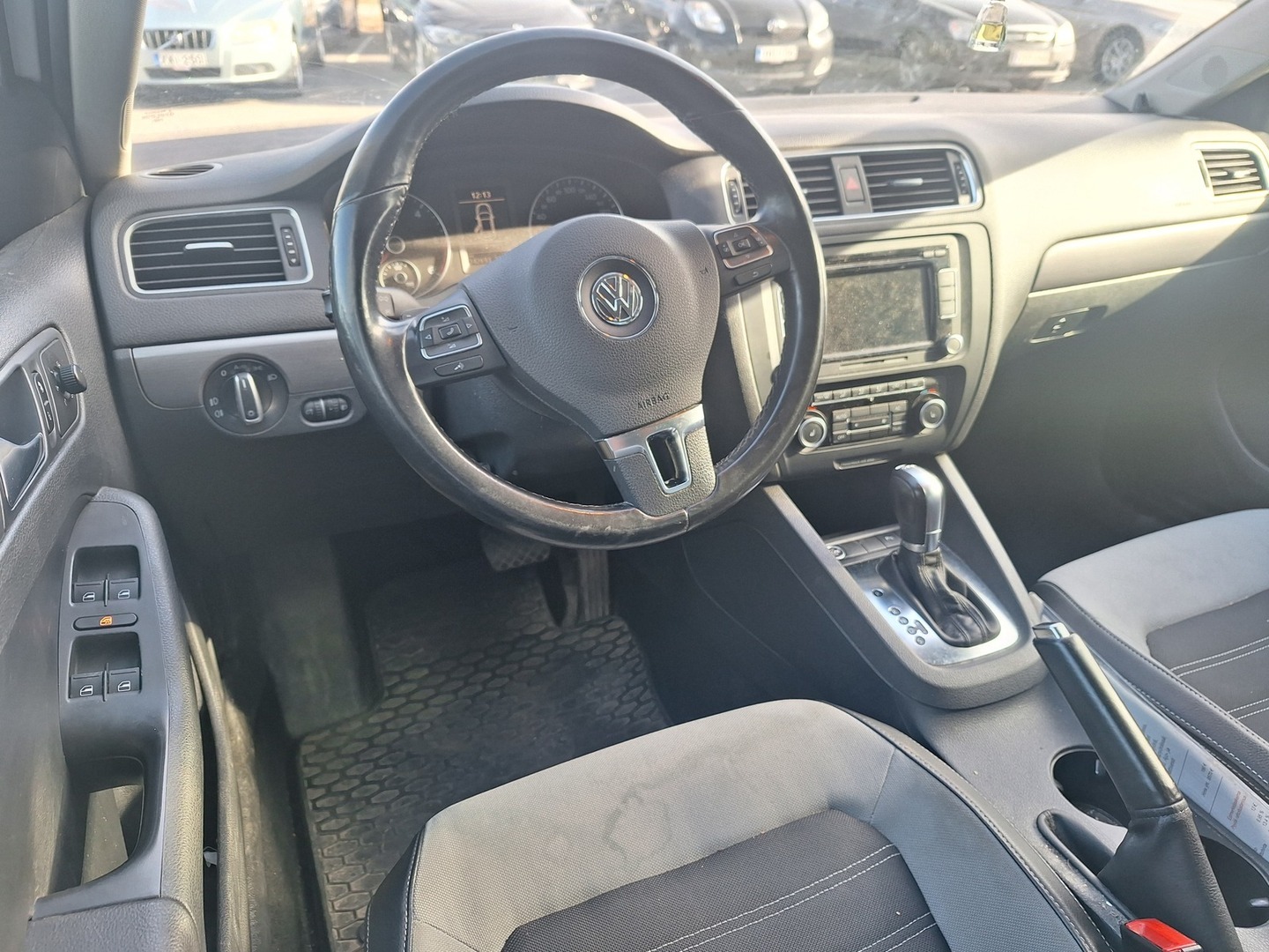 VOLKSWAGEN Jetta 2011