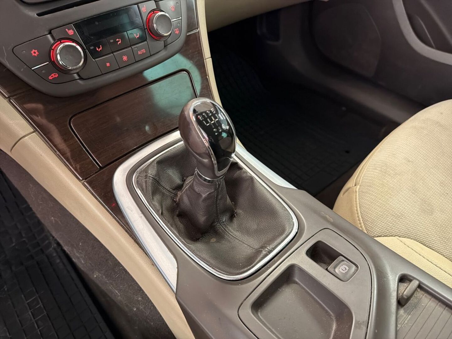 OPEL Insignia 2009