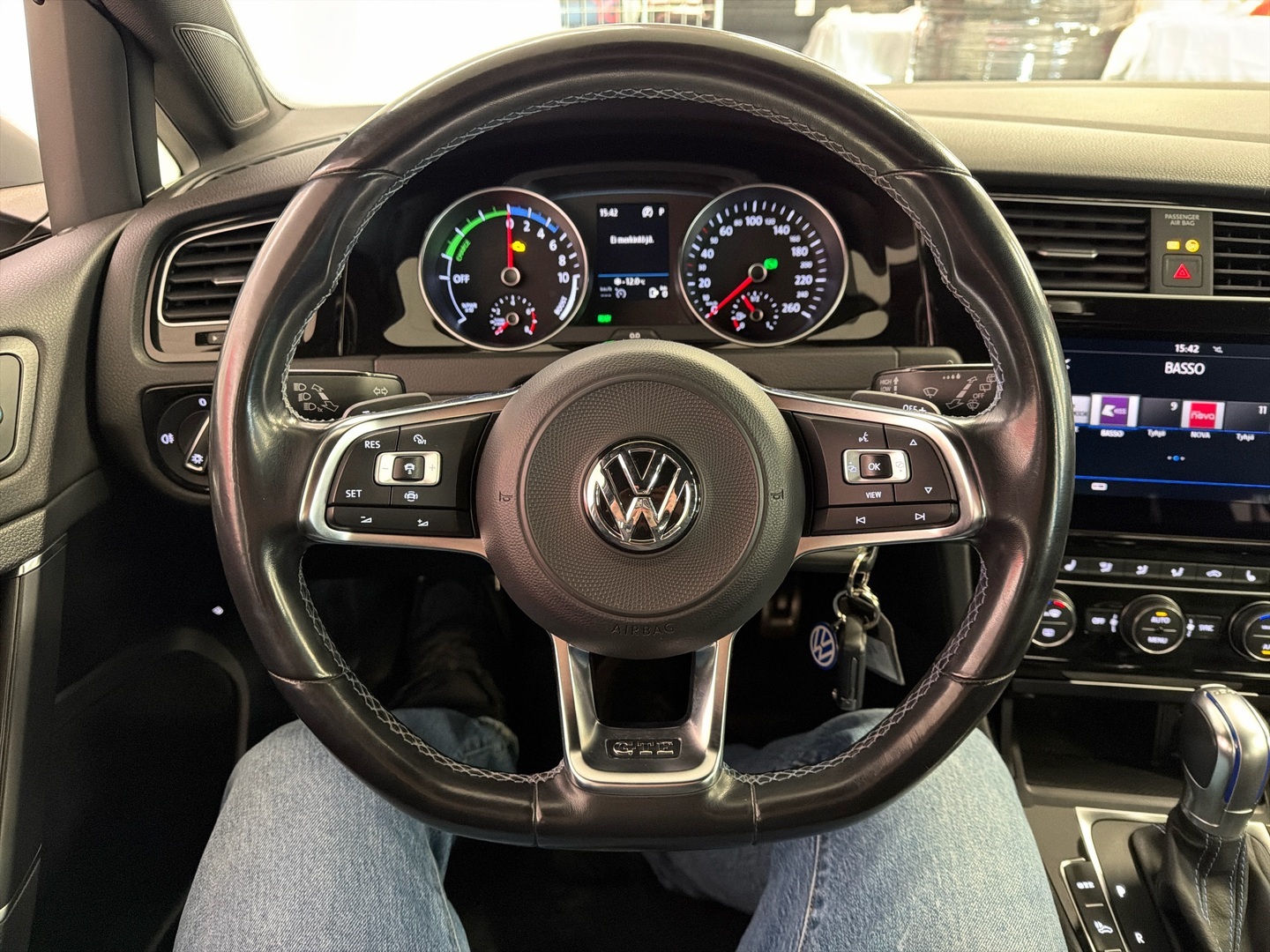 VOLKSWAGEN Golf 2019