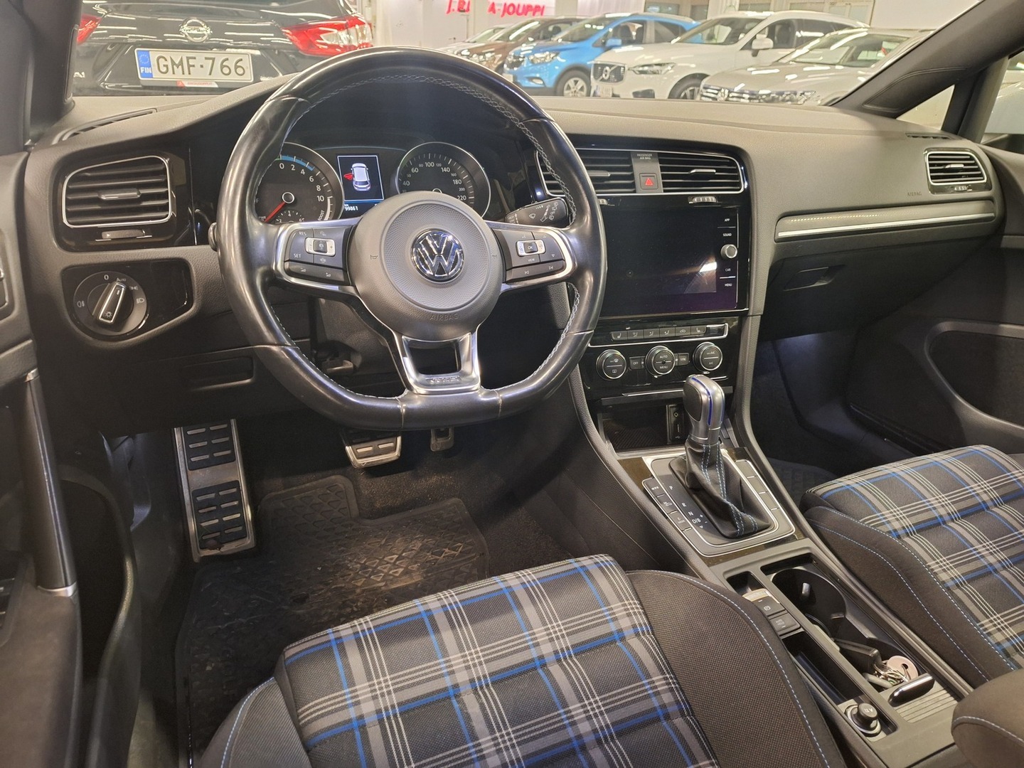VOLKSWAGEN Golf 2019