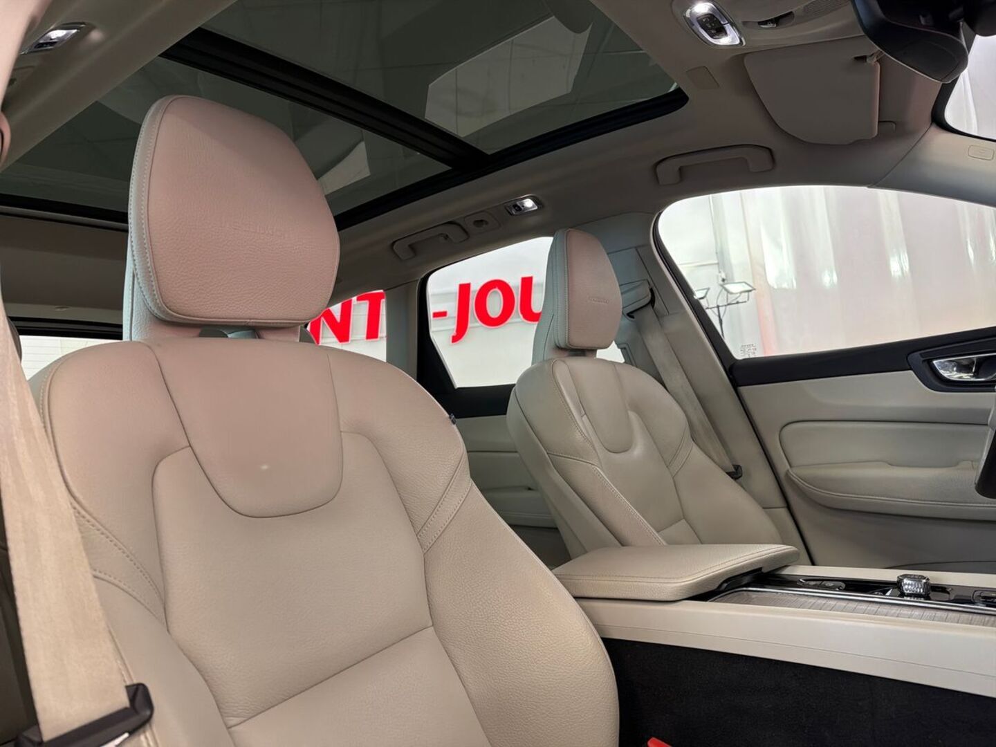 VOLVO XC60 2019