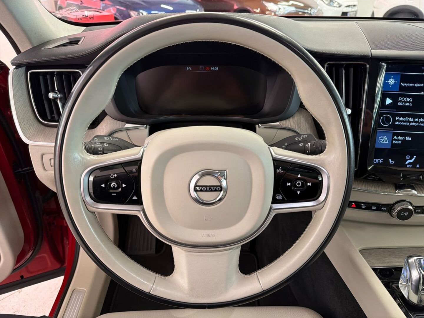VOLVO XC60 2019