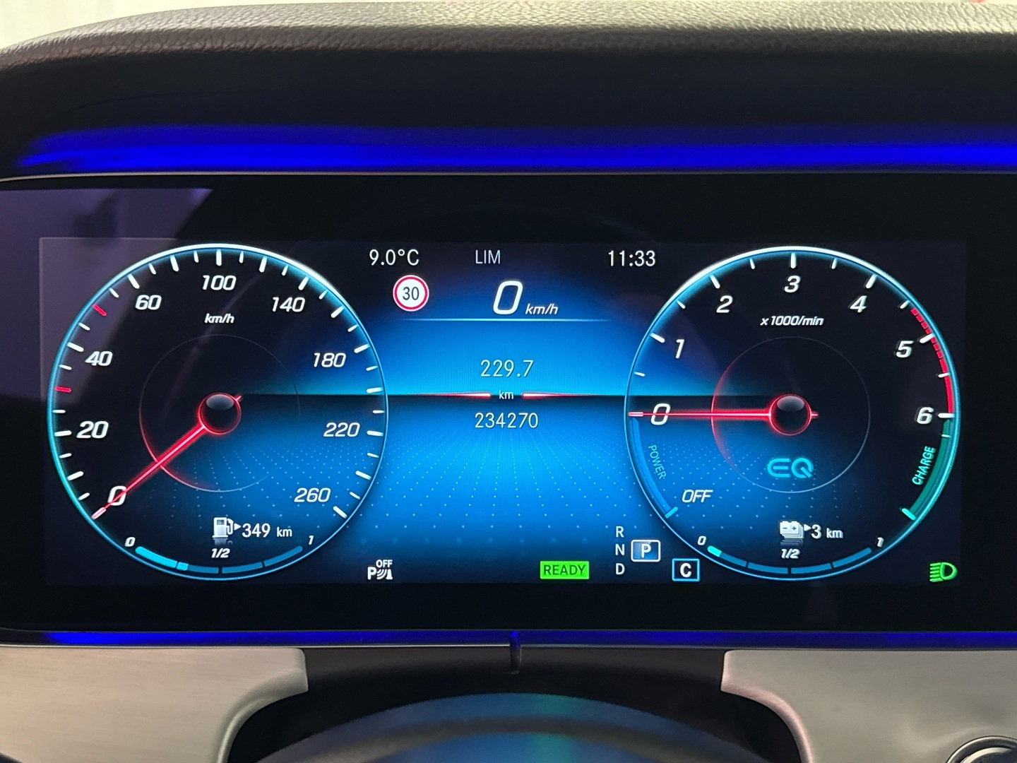 MERCEDES-BENZ E 2021