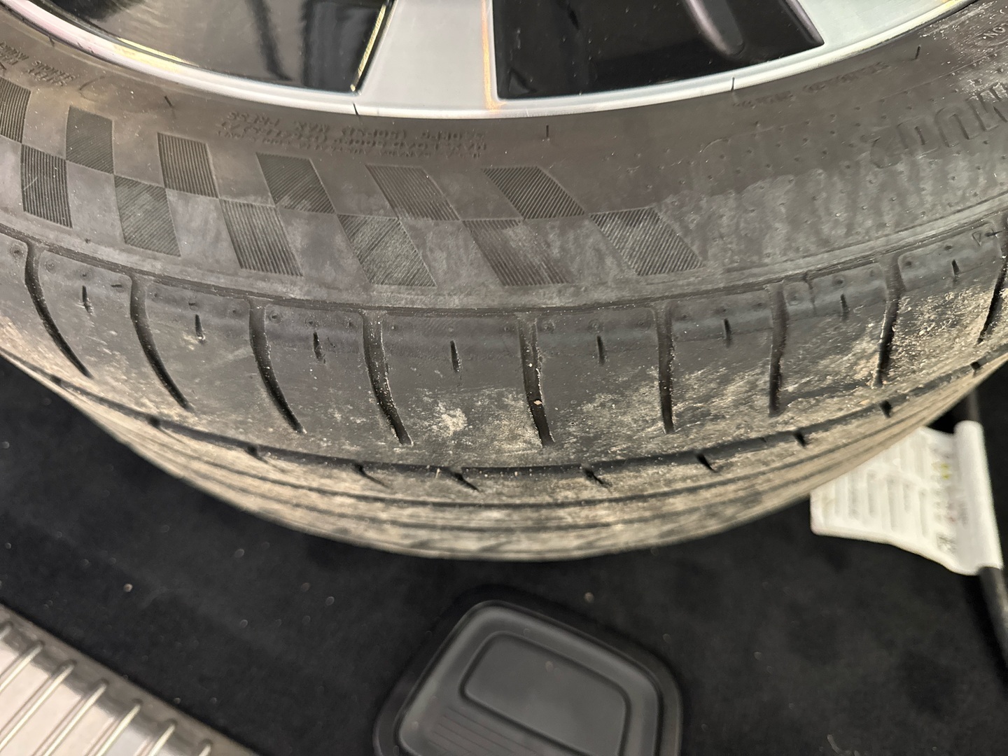 MERCEDES-BENZ E 2021