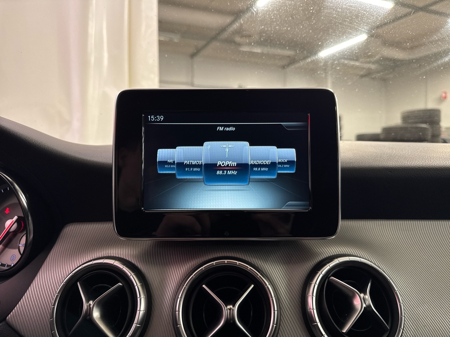 MERCEDES-BENZ CLA 2016