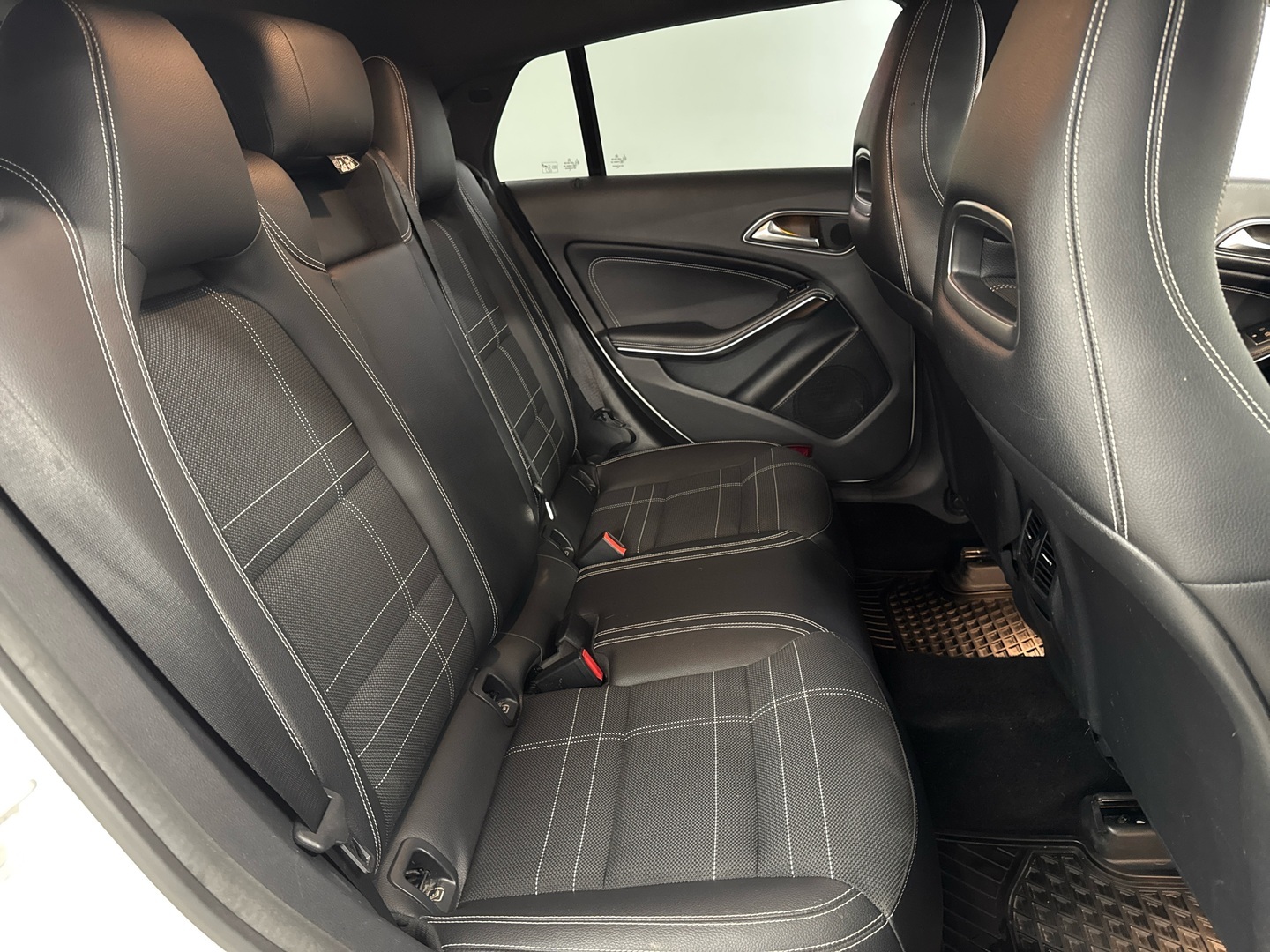 MERCEDES-BENZ CLA 2016