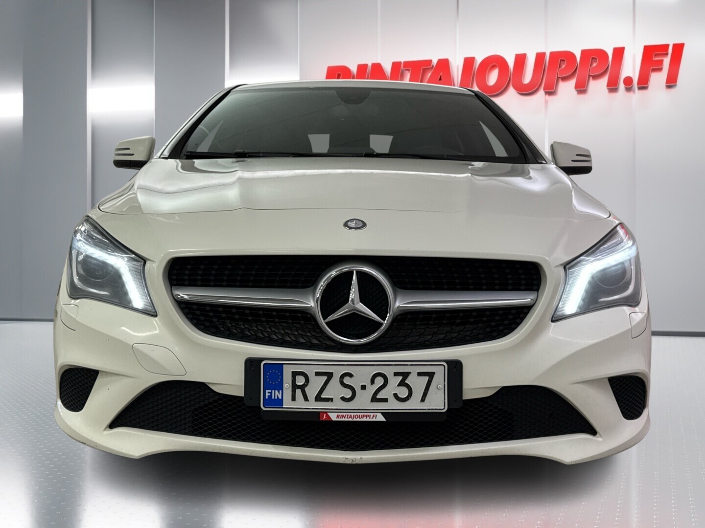 MERCEDES-BENZ CLA 2016