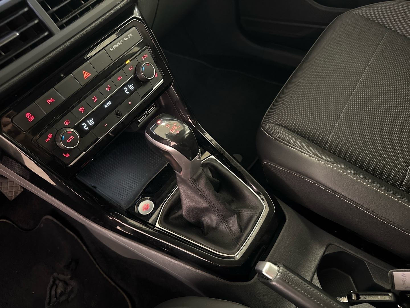 VOLKSWAGEN T-Cross 2020