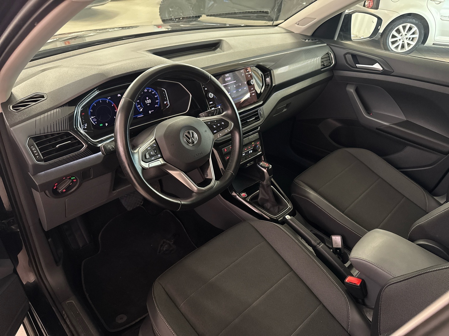 VOLKSWAGEN T-Cross 2020