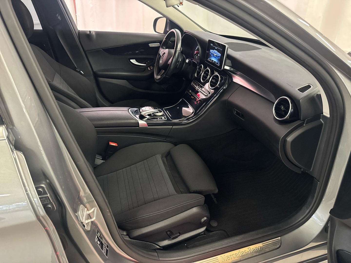 MERCEDES-BENZ C 2016