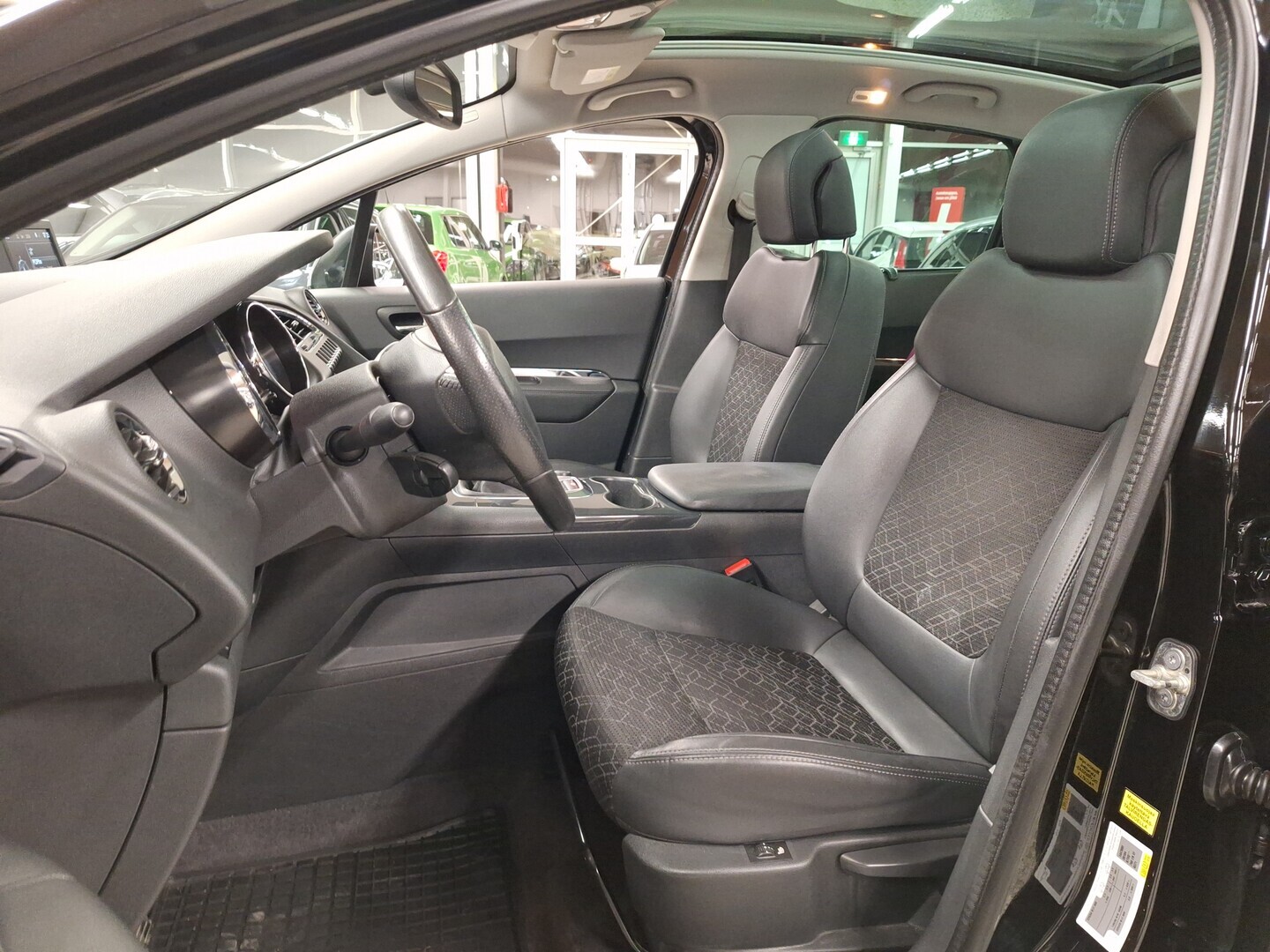 PEUGEOT 3008 2016