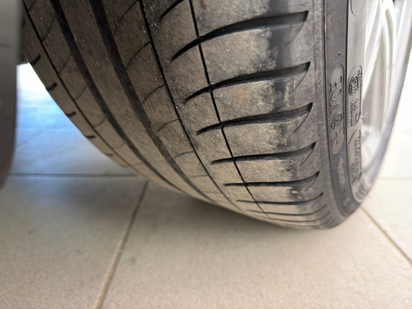 MERCEDES-BENZ E 2018