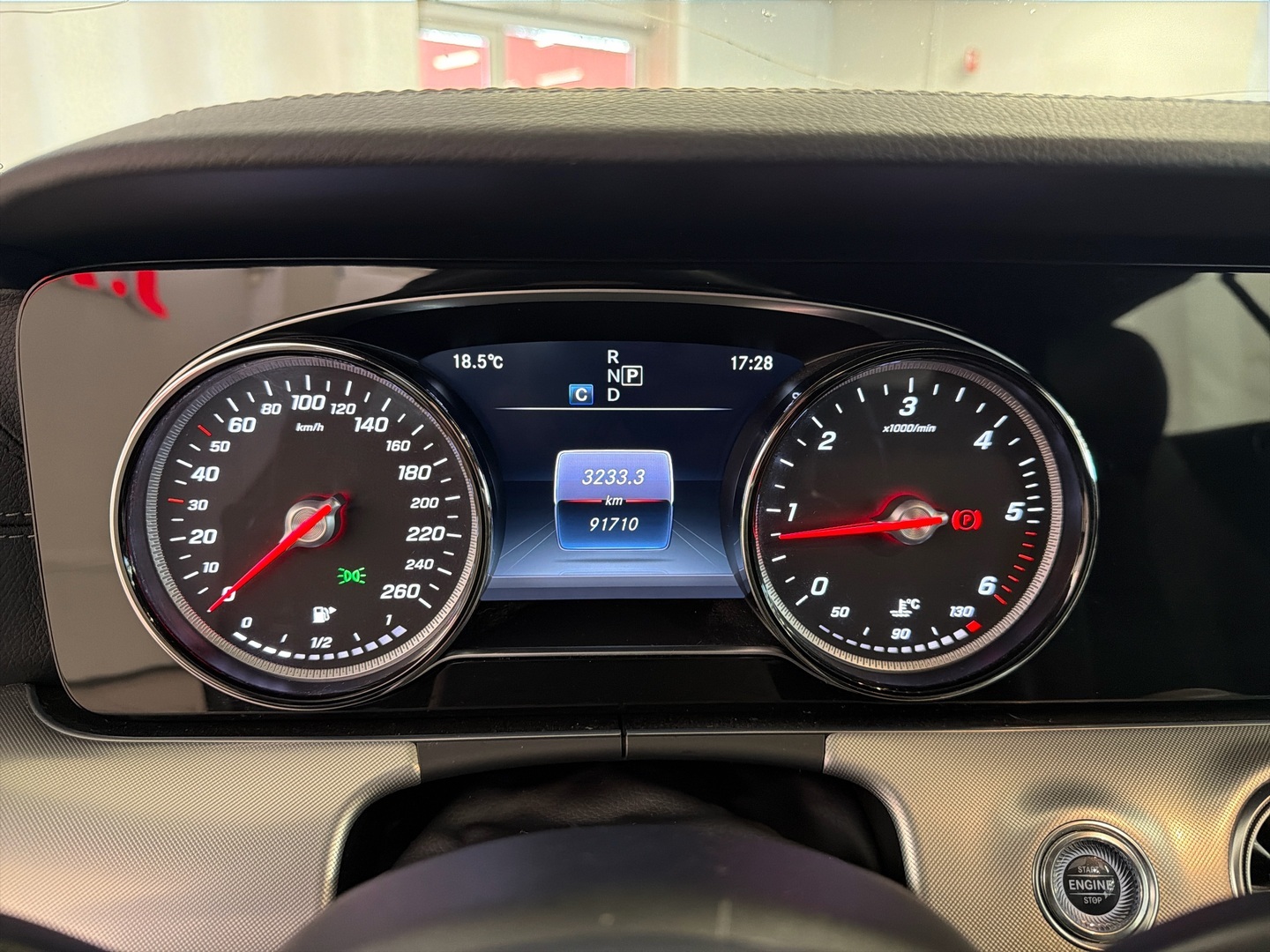 MERCEDES-BENZ E 2018