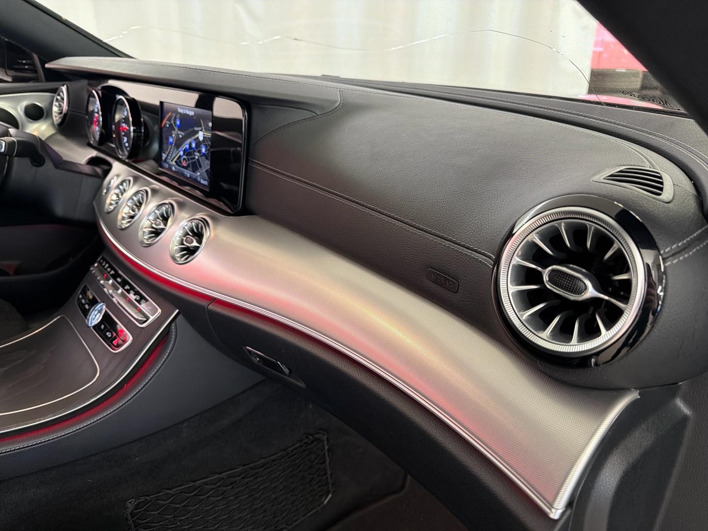 MERCEDES-BENZ E 2018