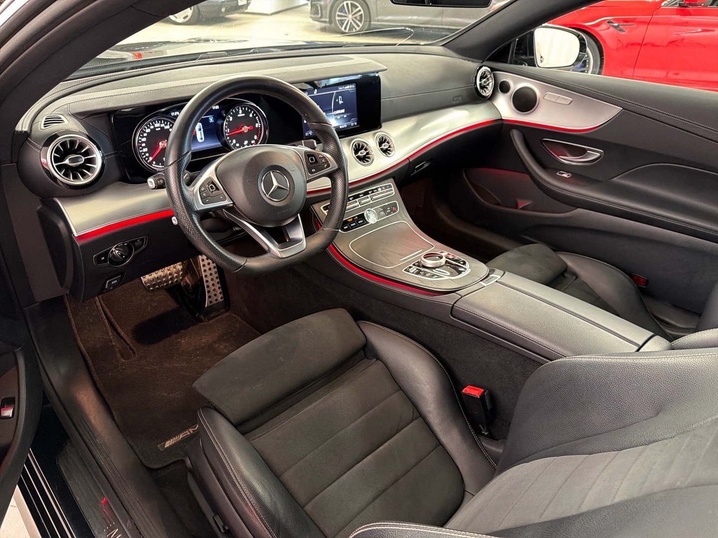 MERCEDES-BENZ E 2018