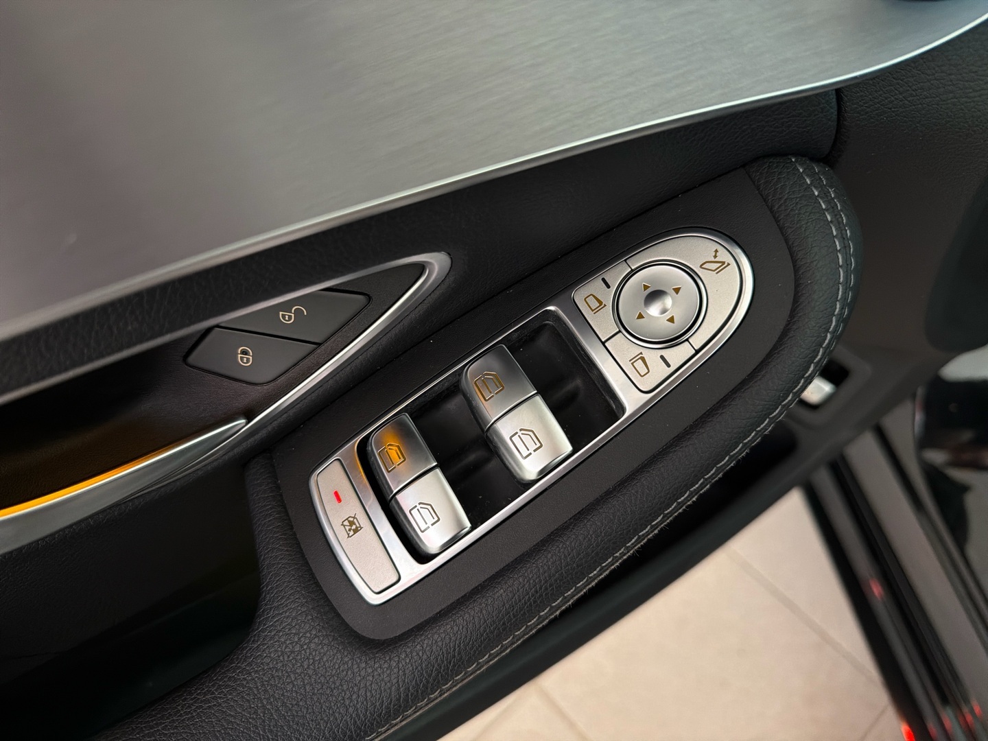 MERCEDES-BENZ C 2020