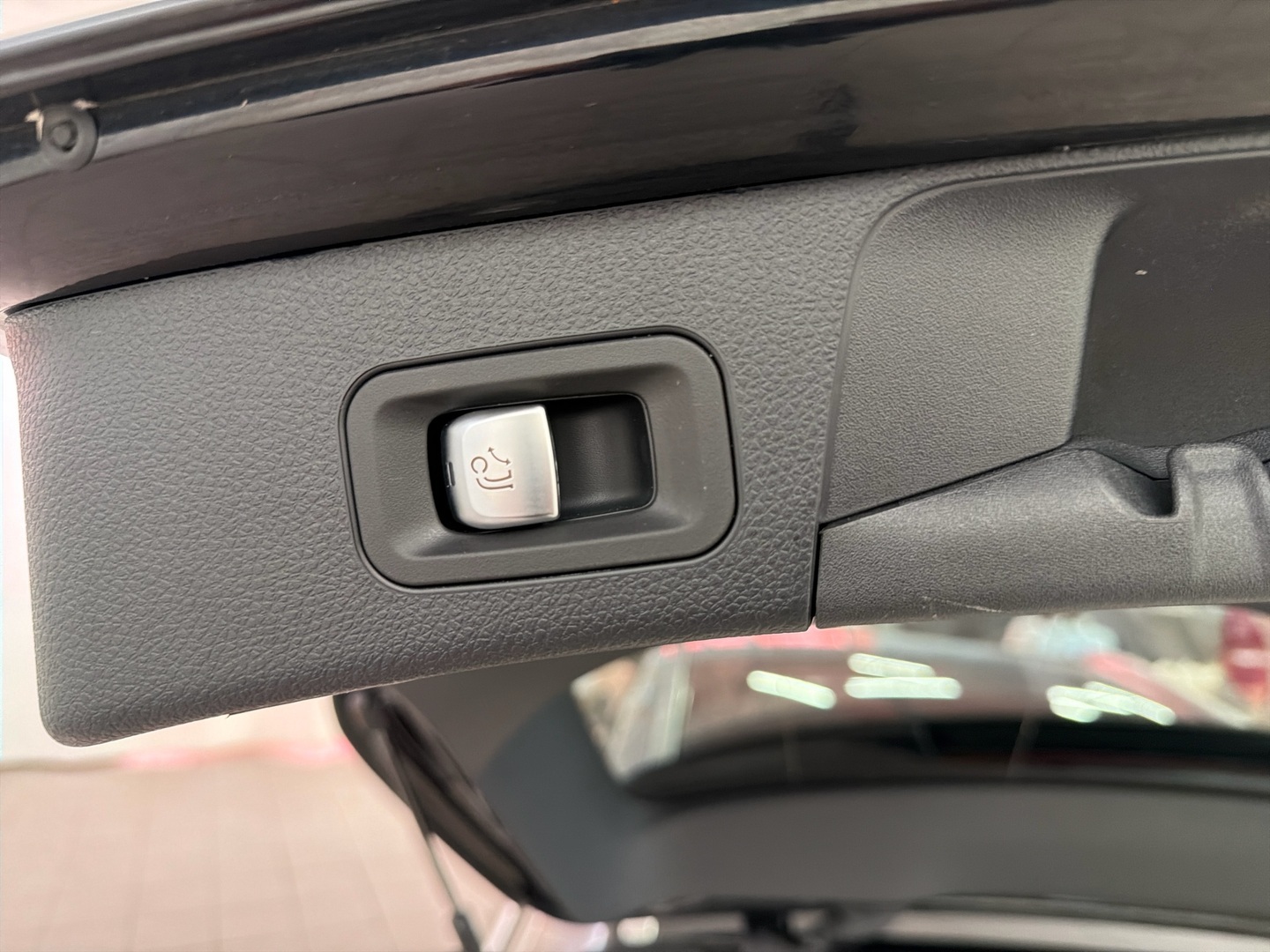 MERCEDES-BENZ C 2020